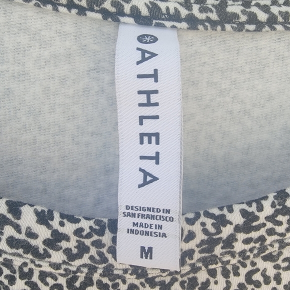 Athleta Studio to Street micro Cheetah animal print sweater size Medium - Picture 6 of 13